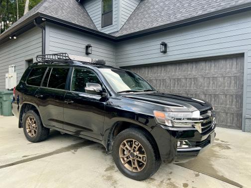 2021 Toyota Land Cruiser Heritage Edition