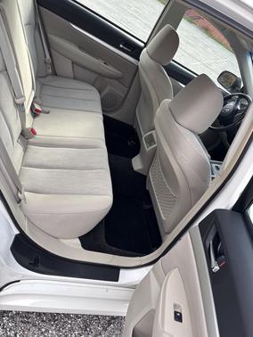 2013 Subaru Legacy 2.5i Premium