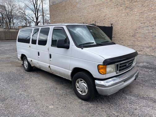 2003 Ford E150 XLT Wagon