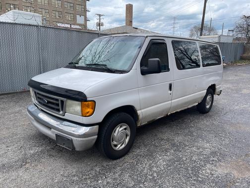 2003 Ford E150 XLT Wagon