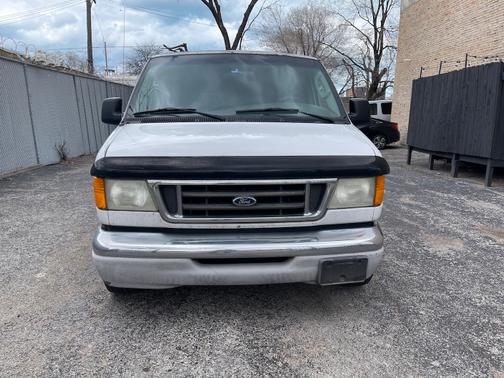 2003 Ford E150 XLT Wagon