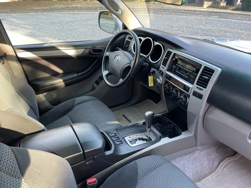 Silver 2005 Toyota 4Runner Sport