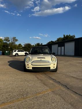 2006 MINI Cooper S Base