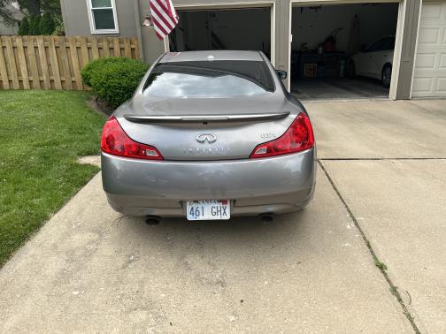 2010 INFINITI G37 x