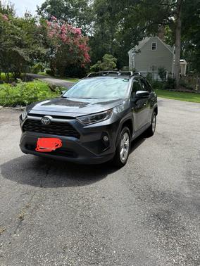 2020 Toyota RAV4 Hybrid XLE
