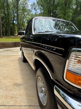 Black 1993 Ford Bronco Eddie Bauer