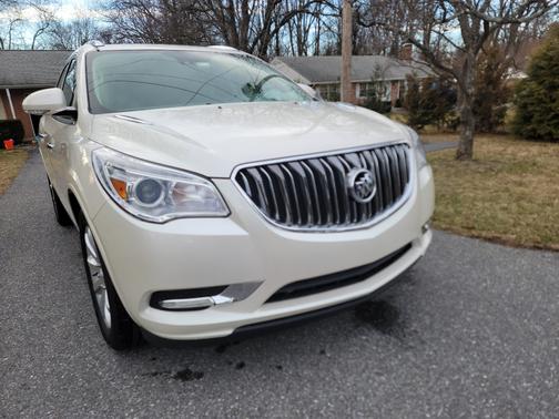 Beige 2014 Buick Enclave Premium