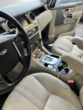 2015 Land Rover LR4 Base