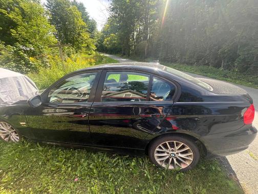 Black 2011 BMW 328 i xDrive