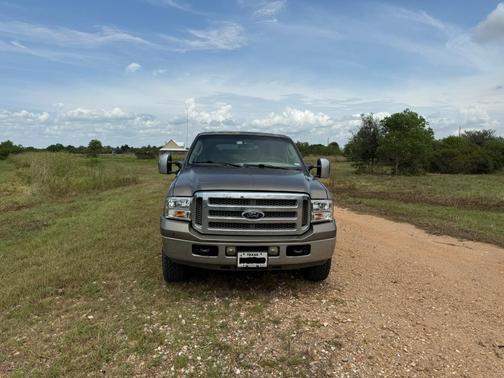 Gray 2005 Ford Excursion Limited