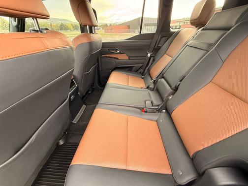 Gray 2024 Lexus GX 550 Premium+