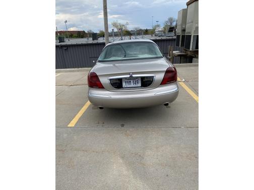 2002 Lincoln Continental Base