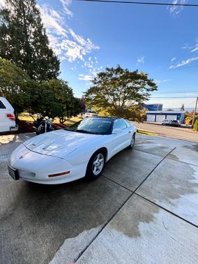 White 1996 Pontiac Firebird Formula