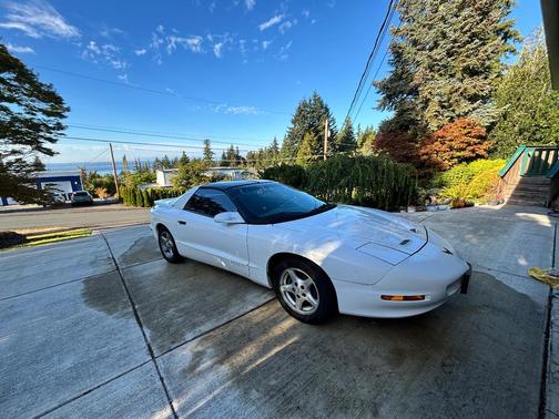 White 1996 Pontiac Firebird Formula