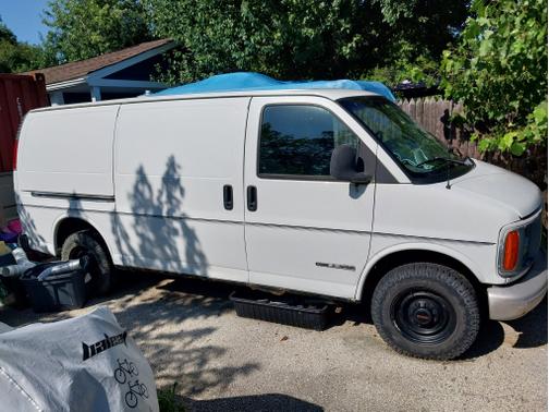 2000 GMC Savana 3500 Cargo