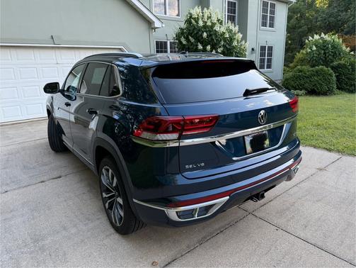 2021 Volkswagen Atlas Cross Sport 3.6L V6 SEL Premium R-Line