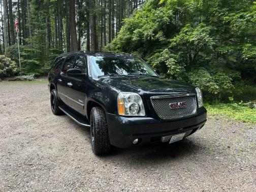 2011 GMC Yukon XL Denali