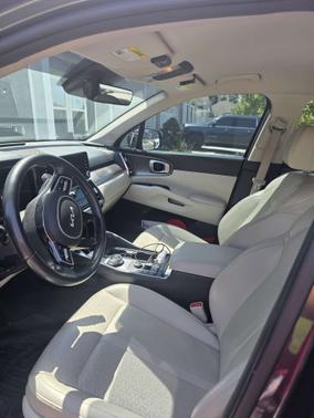 Gray 2022 Kia Sorento Hybrid S