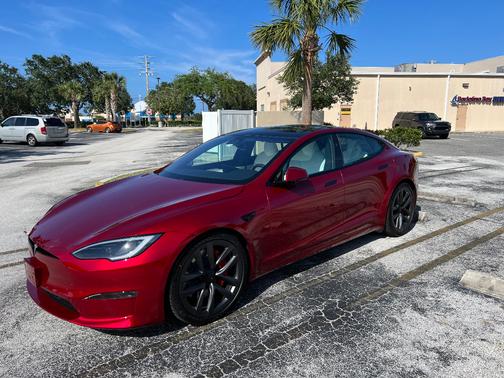 2023 Tesla Model S Plaid