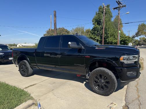 2020 RAM 2500 Laramie