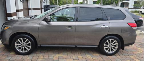 2014 Nissan Pathfinder S