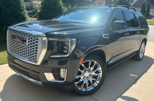 Green 2021 GMC Yukon XL Denali