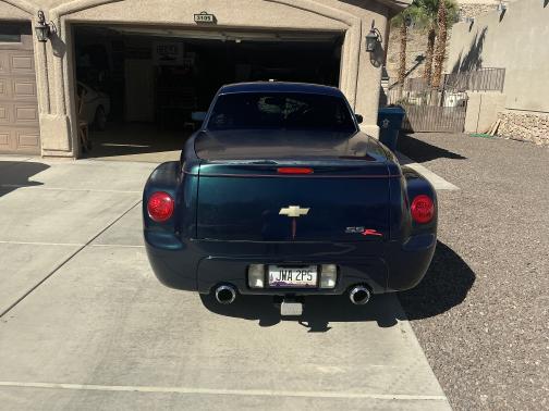 2005 Chevrolet SSR Base