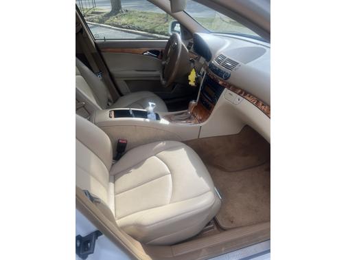 White 2009 Mercedes-Benz E-Class E 350 4MATIC