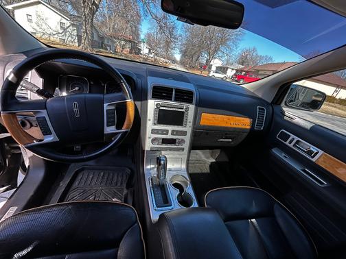 2010 Lincoln MKX Base