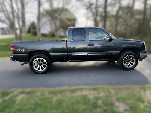 2005 Chevrolet Silverado 1500 LS Extended Cab