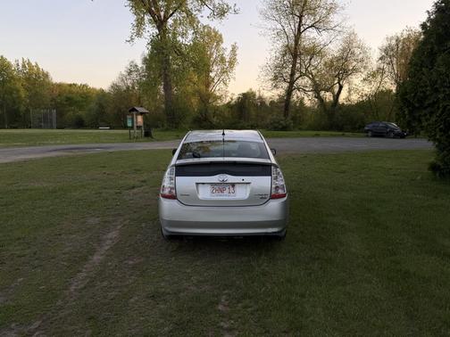 Silver 2006 Toyota Prius Base
