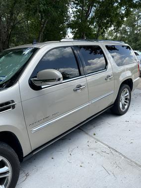 2013 Cadillac Escalade ESV Platinum Edition