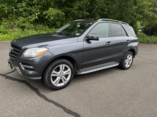 Gray 2014 Mercedes-Benz M-Class ML 350 4MATIC