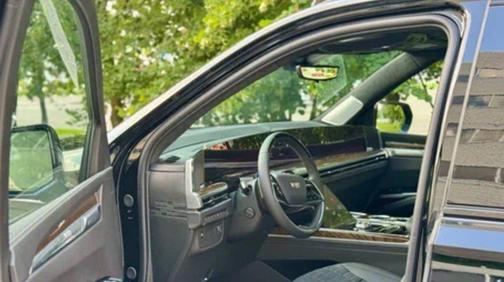 2025 Cadillac Escalade Sport Platinum