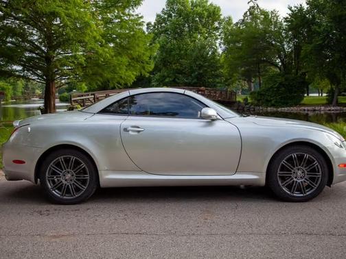 Silver 2005 Lexus SC 430 Base