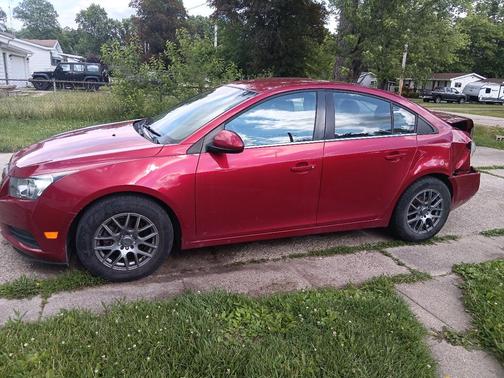 Red 2012 Chevrolet Cruze LT