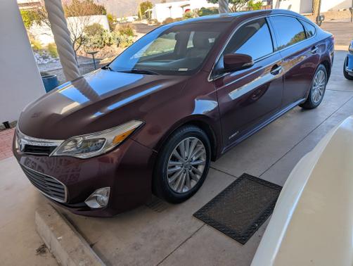 2014 Toyota Avalon Hybrid XLE Premium