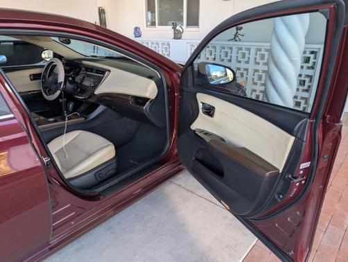 2014 Toyota Avalon Hybrid XLE Premium