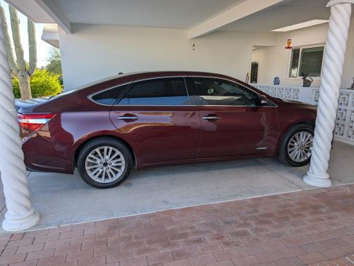 2014 Toyota Avalon Hybrid XLE Premium