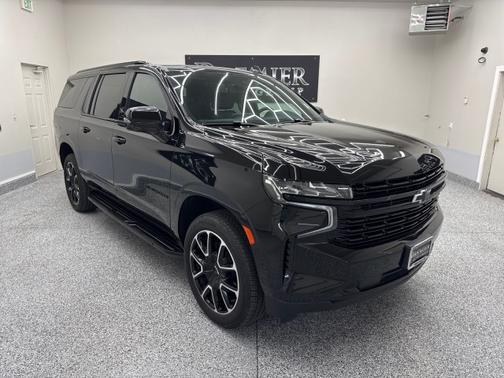 2024 Chevrolet Suburban RST