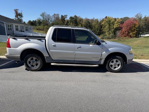 Silver 2002 Ford Explorer Sport Trac Base