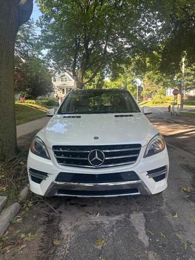 White 2015 Mercedes-Benz M-Class ML 400