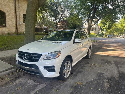 White 2015 Mercedes-Benz M-Class ML 400