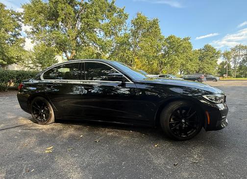 Black 2019 BMW 330 i