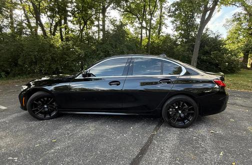 Black 2019 BMW 330 i