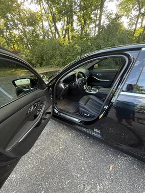 Black 2019 BMW 330 i