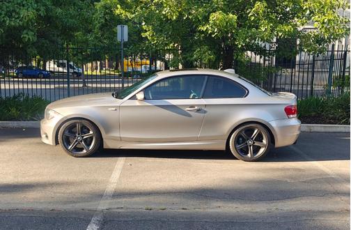 Beige 2008 BMW 135 i