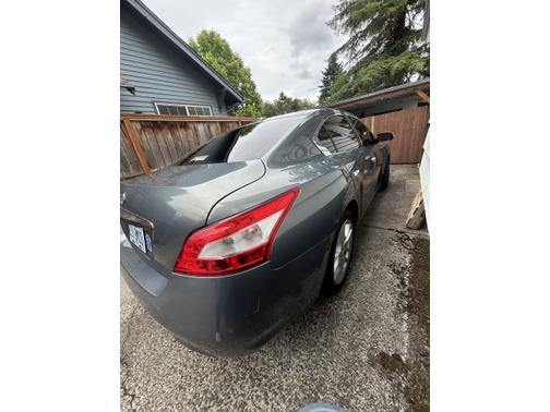 2010 Nissan Maxima SV