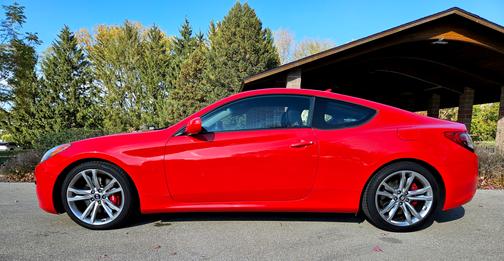 2012 Hyundai Genesis Coupe 3.8 R-Spec