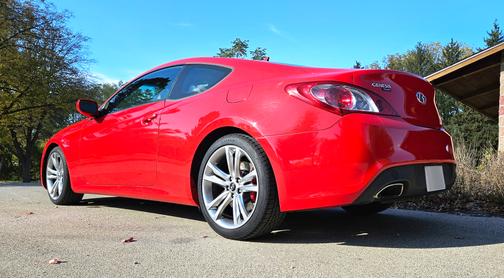 2012 Hyundai Genesis Coupe 3.8 R-Spec